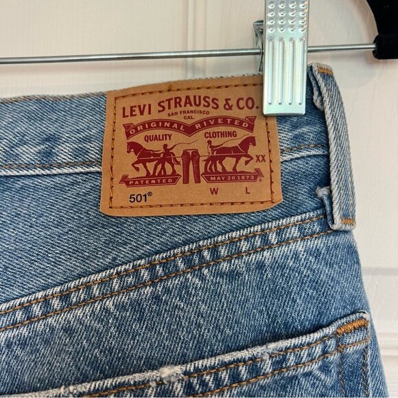 Levi’s 501 High Rise Distressed Straight Leg Cropped Jeans Size 27 - Picture 4 of 6